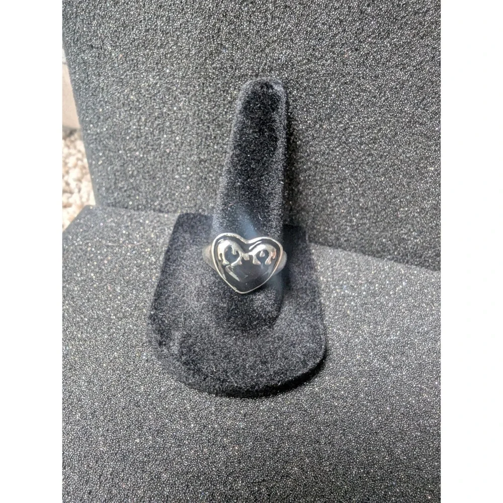 Silver Toned Black Enamel Bleeding Heart Ring - Multiple Sizes